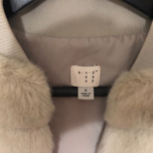 andeawy tan faux fur vest - Picture 2 of 4